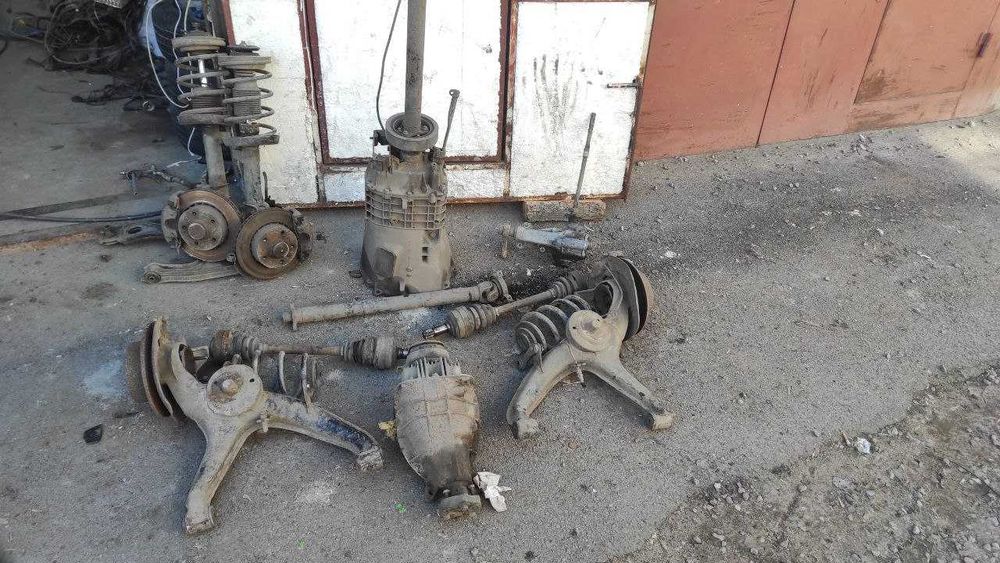 Піввісь Opel Omega A 2.0 бензин ліва права полуось шруз омега а привід