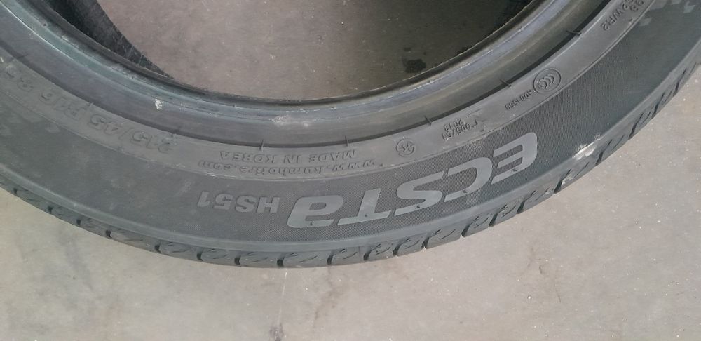 Opony 215/45R16 86H Kumho Ecsta HS51