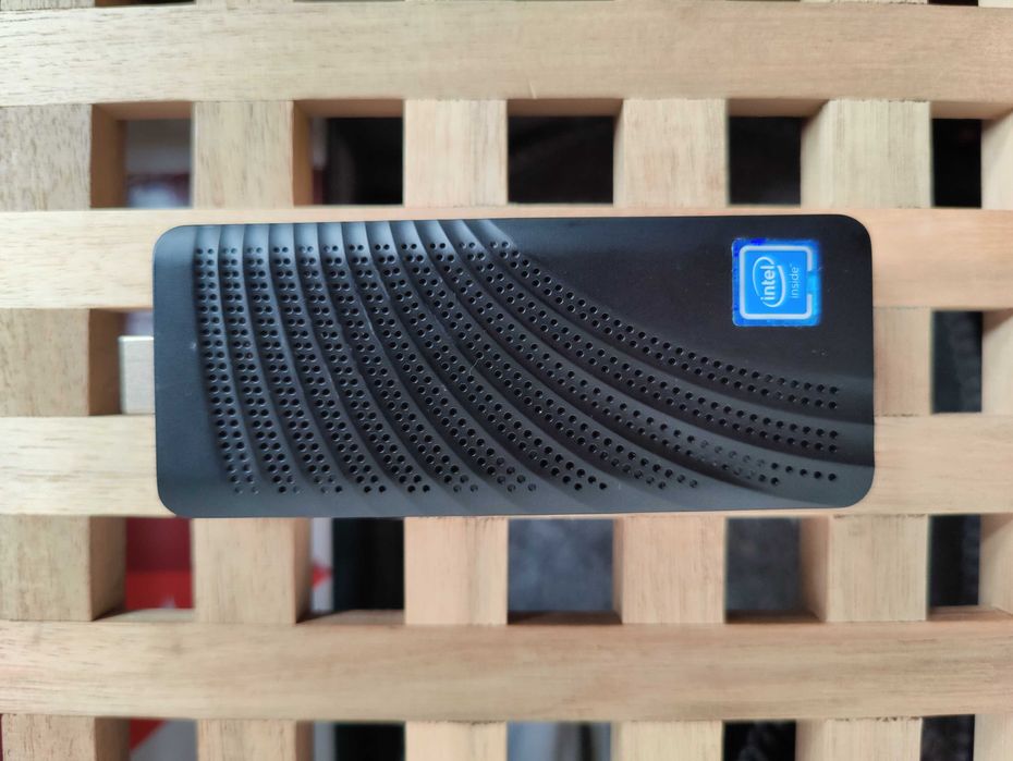 STICK PC Intel T6 P1 4GB RAM/64GB SSD + Teclado e Rato s/fios