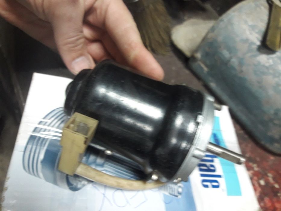 Моторчик пєчки ВАЗ 2103 299грн