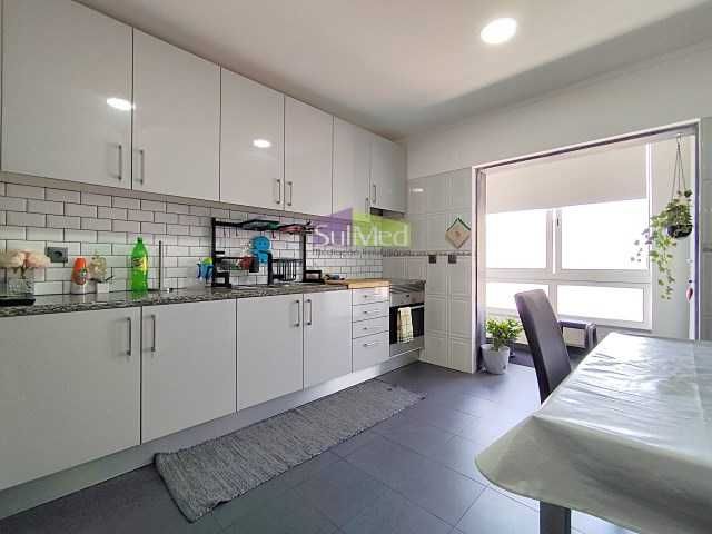 Moradia T3+1 com cave aproveitada, Foros de Amora - Seixal