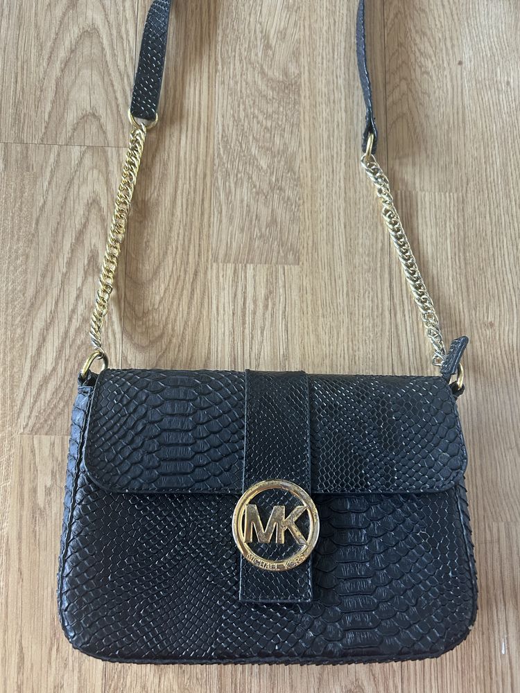 Czarna torebka michael kors