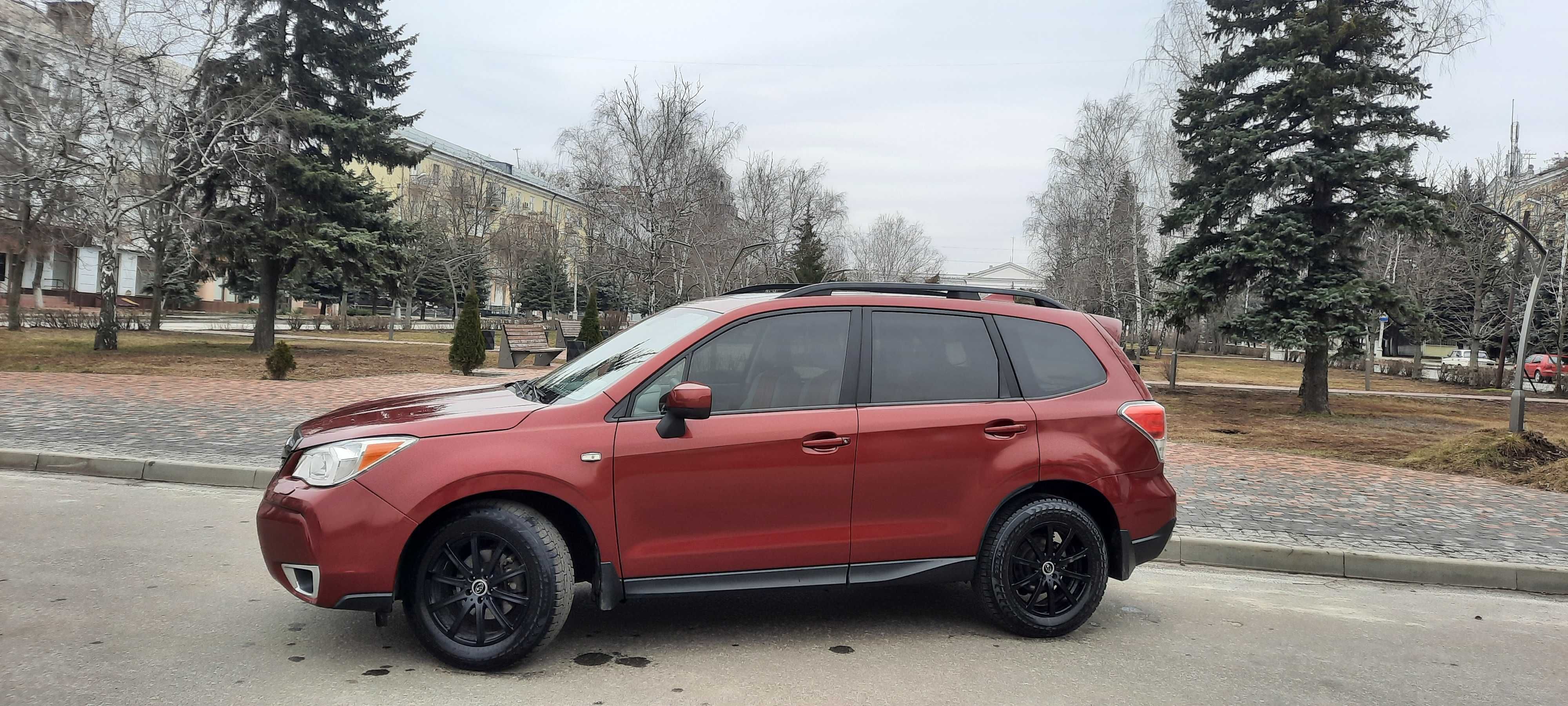 Продам SUBARU Forester 2018 год