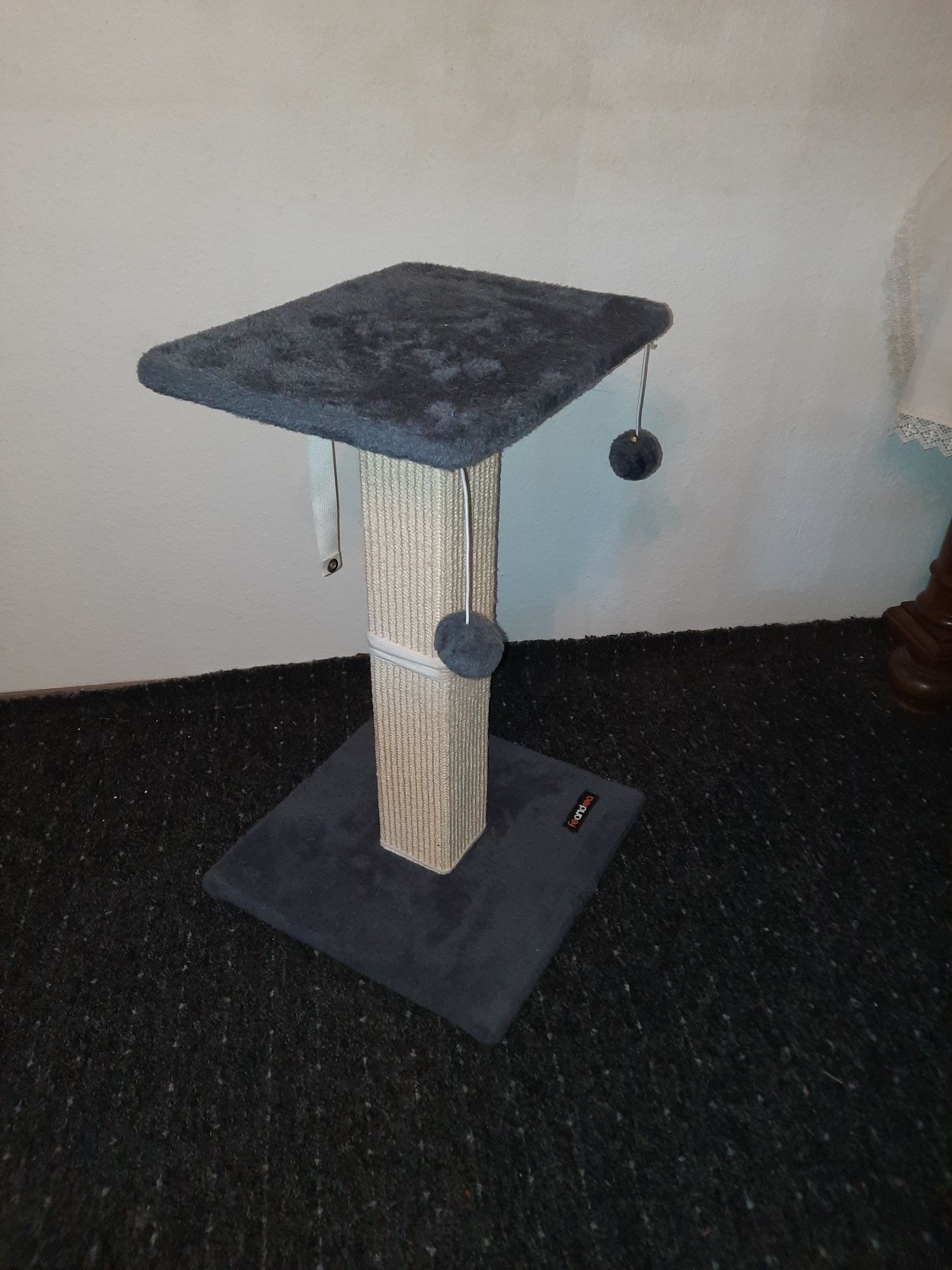 Drapak dla kota w stanie bdb