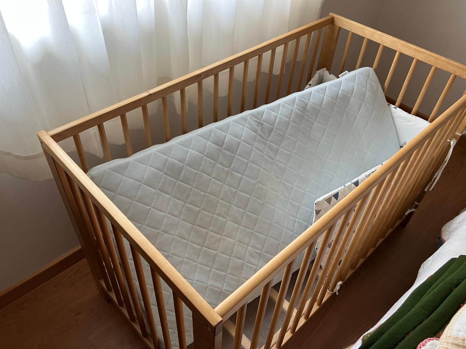 Berço IKEA + colchão