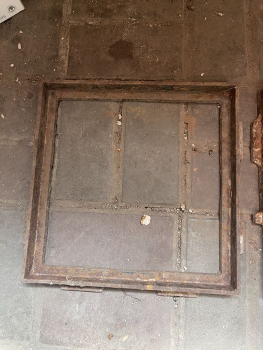 Рамка для чугунной решетки для дождеприемника