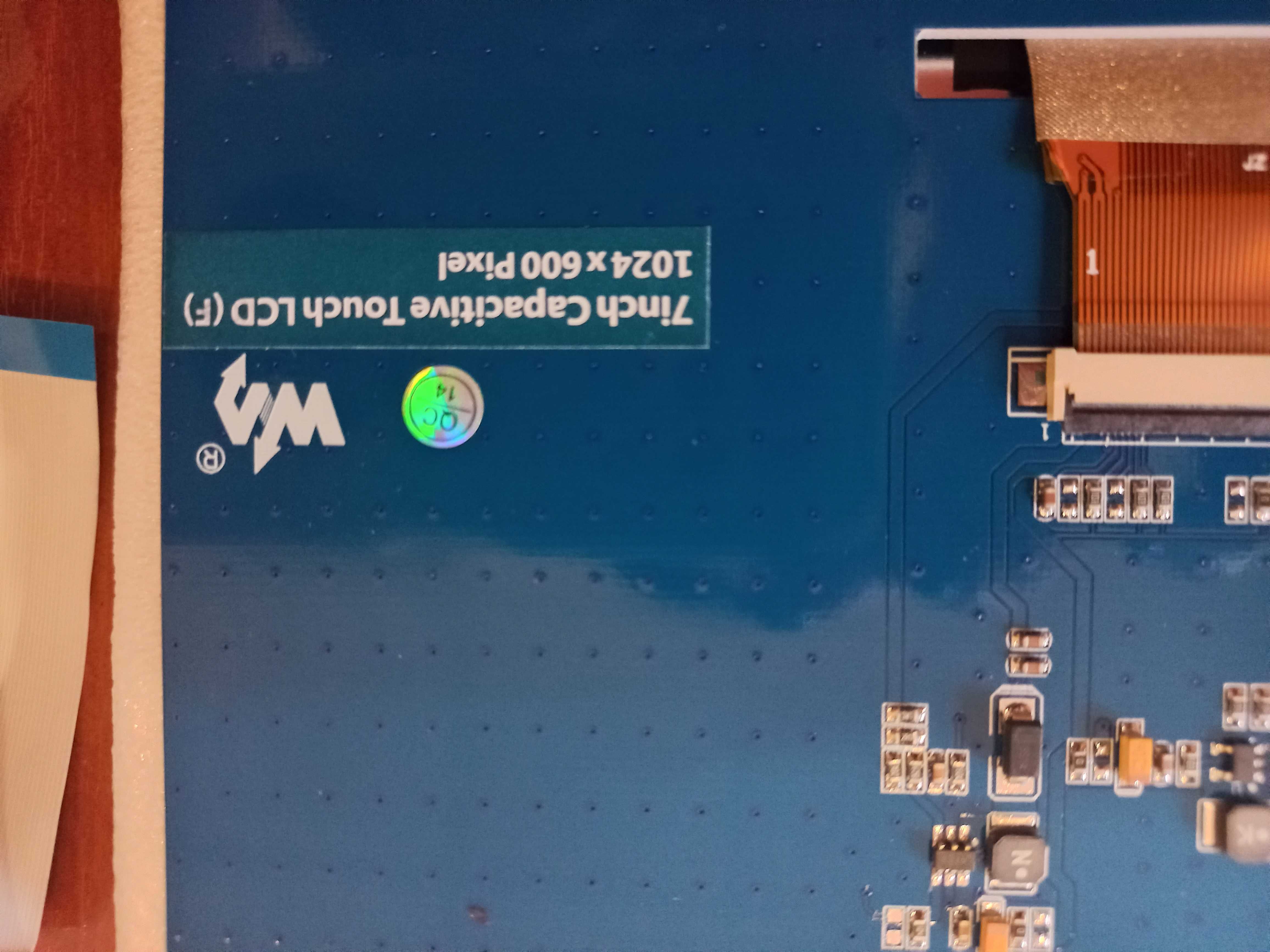 Сенсорный дисплей  7" 1024х600 от Waveshare