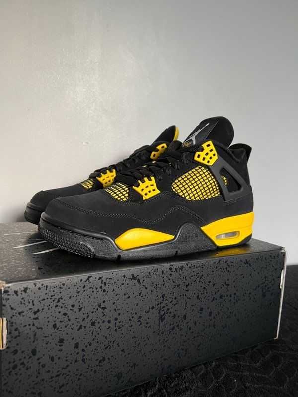 Nike_Air_Jordan_4 |Thunder|Retro| rozmiar 38