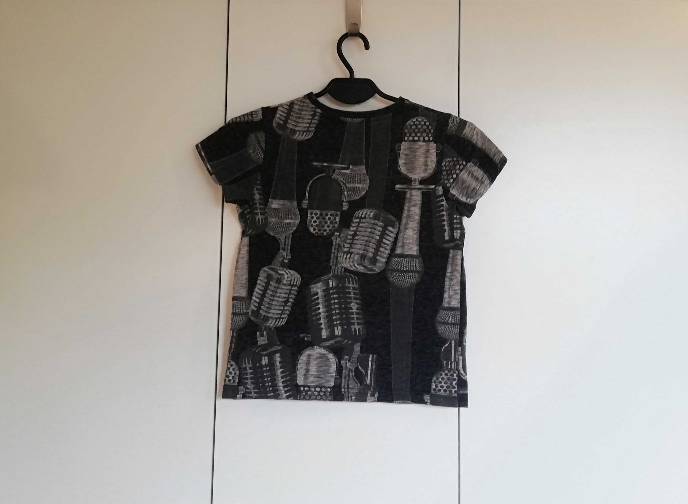 T-shirt w mikrofony NEXT rozm.122 cm