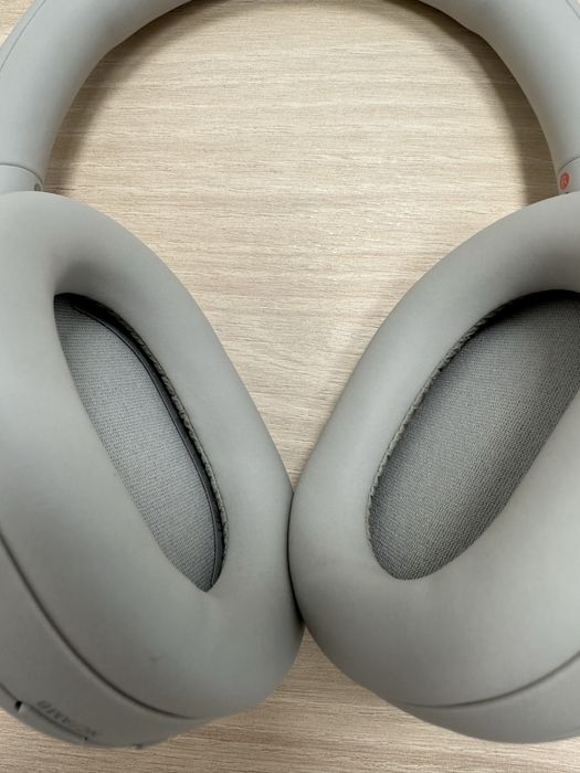 Auscultadores com cancelamento de ruído sem fios WH-1000XM5