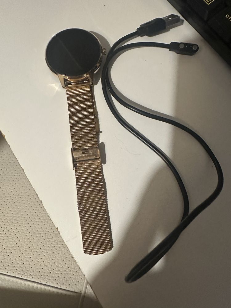 Smartwatch One dourado rosa
