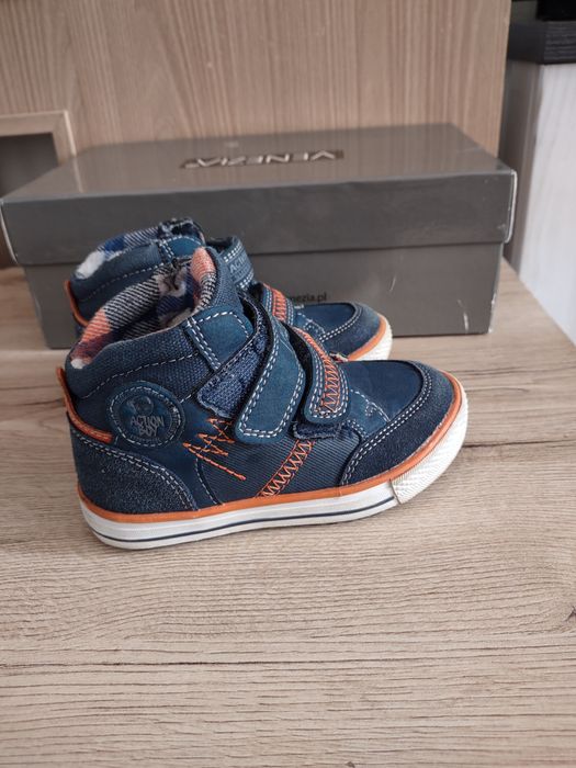 Buty dziecięce jesienne zimowe rozmiar 25