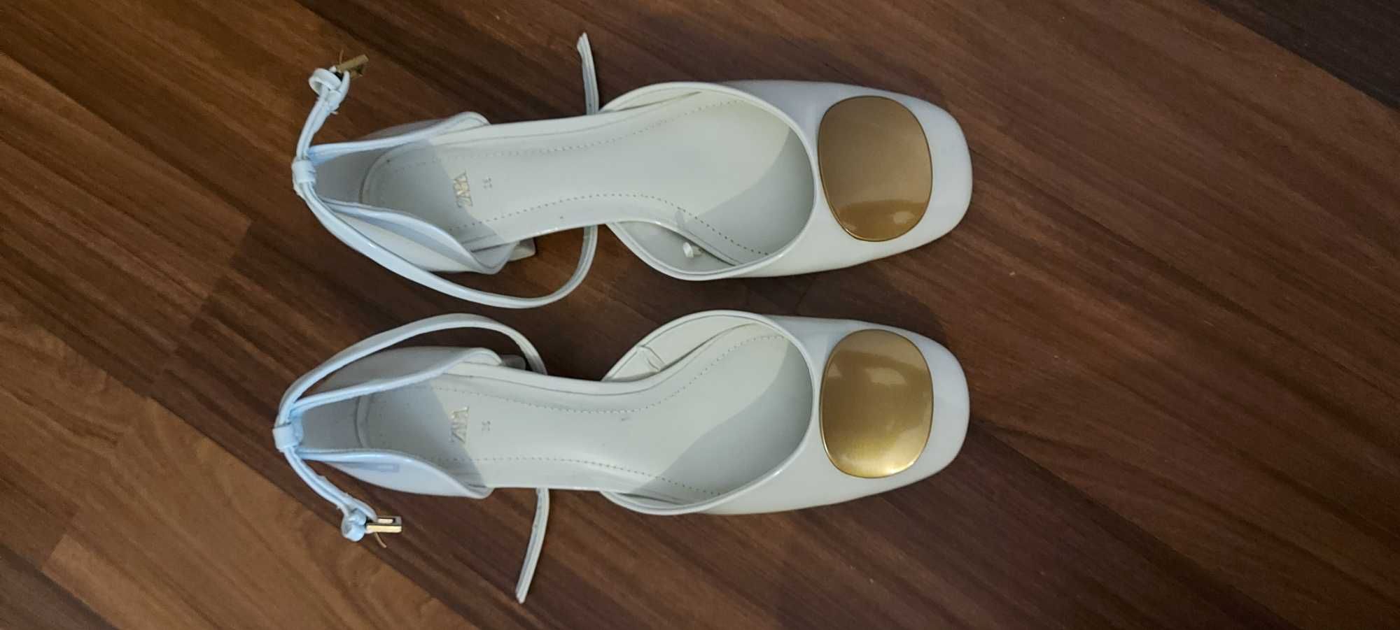 Sapato tacão largo Zara 36 - coleção 2022