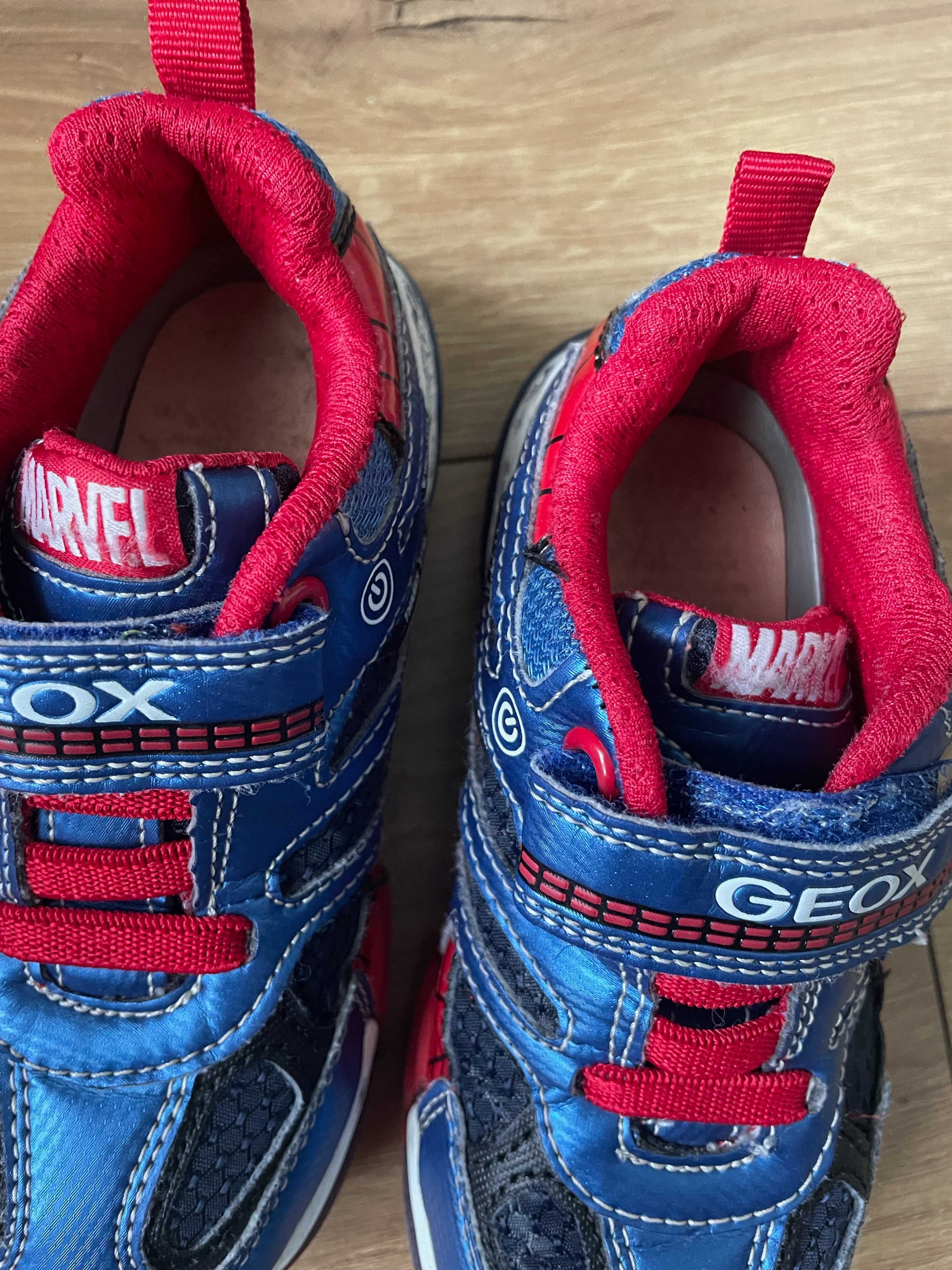 Buty Geox r. 28, swiecace, Spiderman