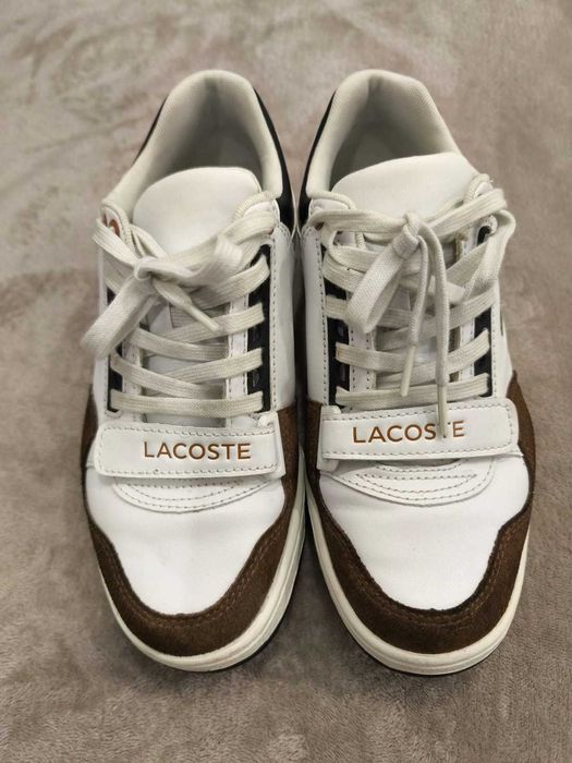 Tênis Lacoste em bom estado