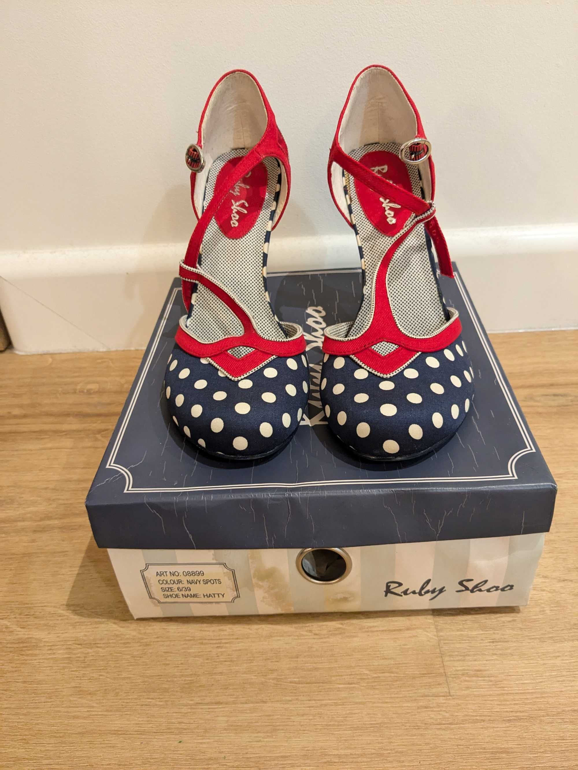 buty ruby shoo grochy, obcasy, retro, vintage