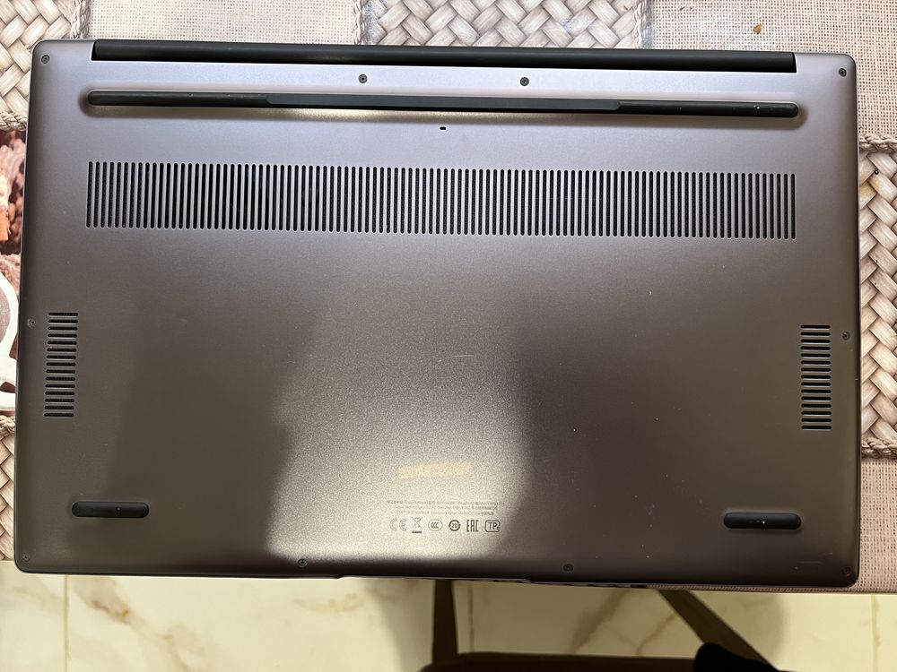 Huawei matebook D15