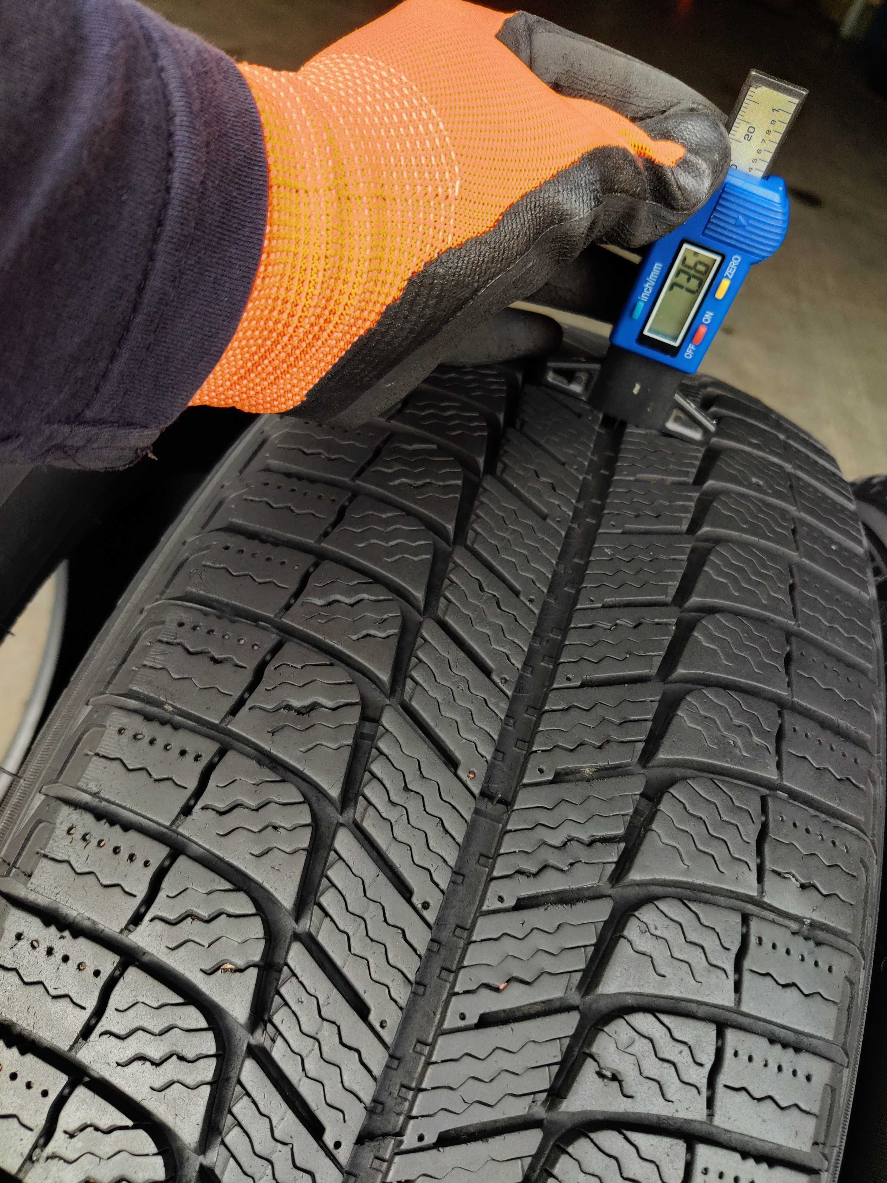Зимові шини r17 225 60 Michelin XIce преміум липучки скандинавки