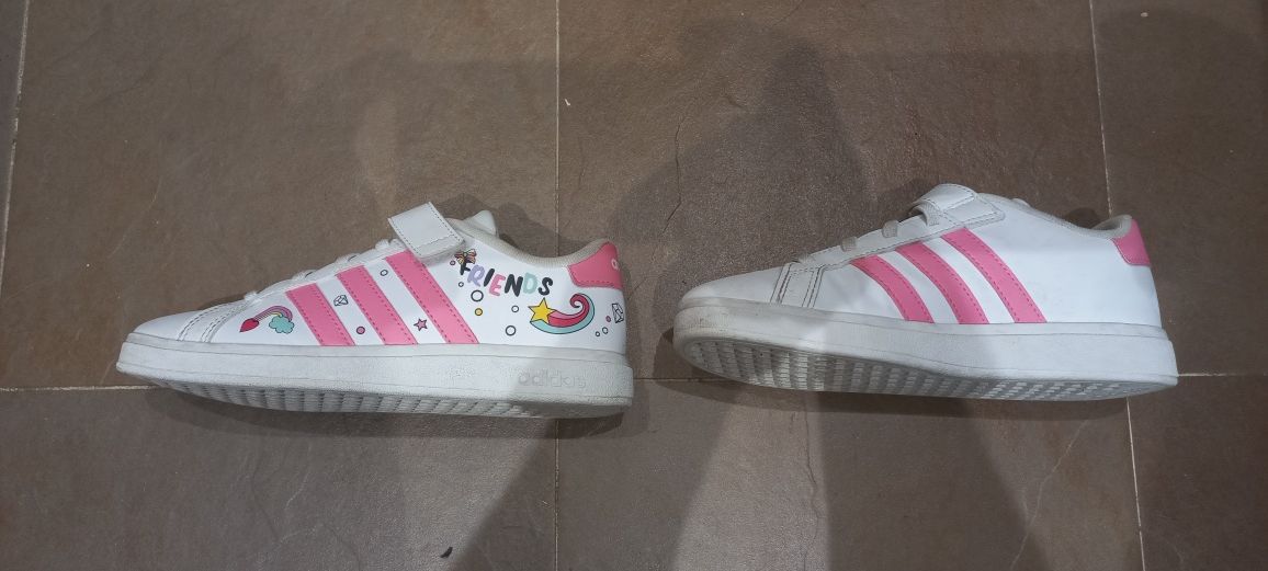 Tenis Adidas n° 35