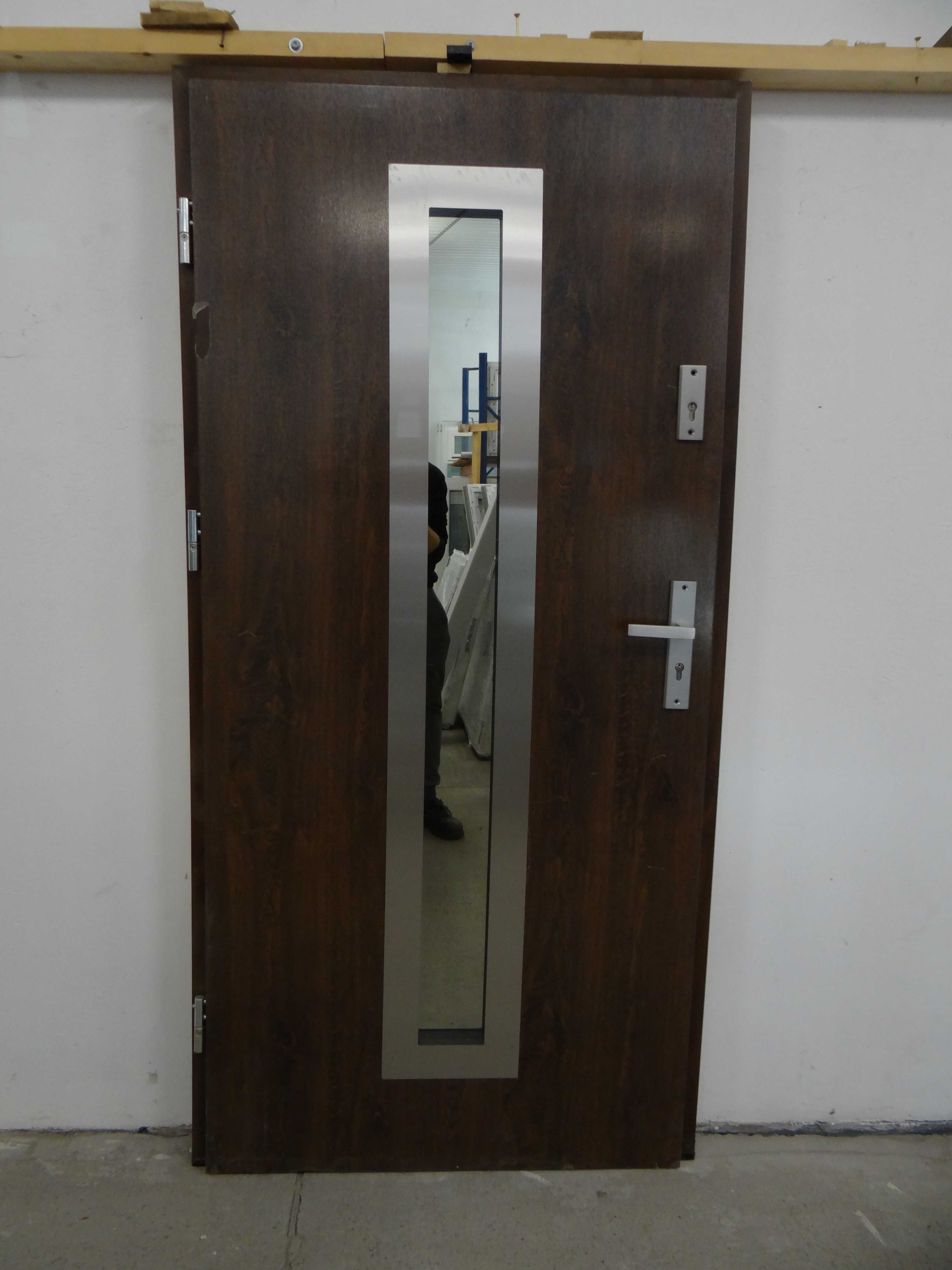 Drzwi zewnętrzne  Otello 3 90 L Orzech 1.2W/m²K