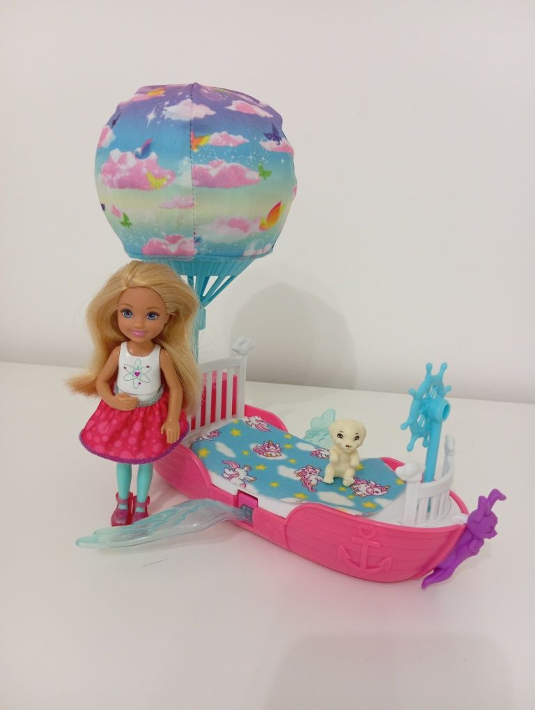 Набір Barbie Dreamtopia Барби Челсі і її казковий корабель