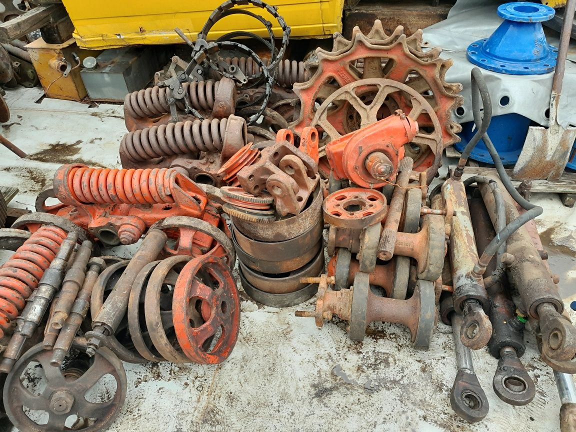 Części spycharki dt 75 Silnik