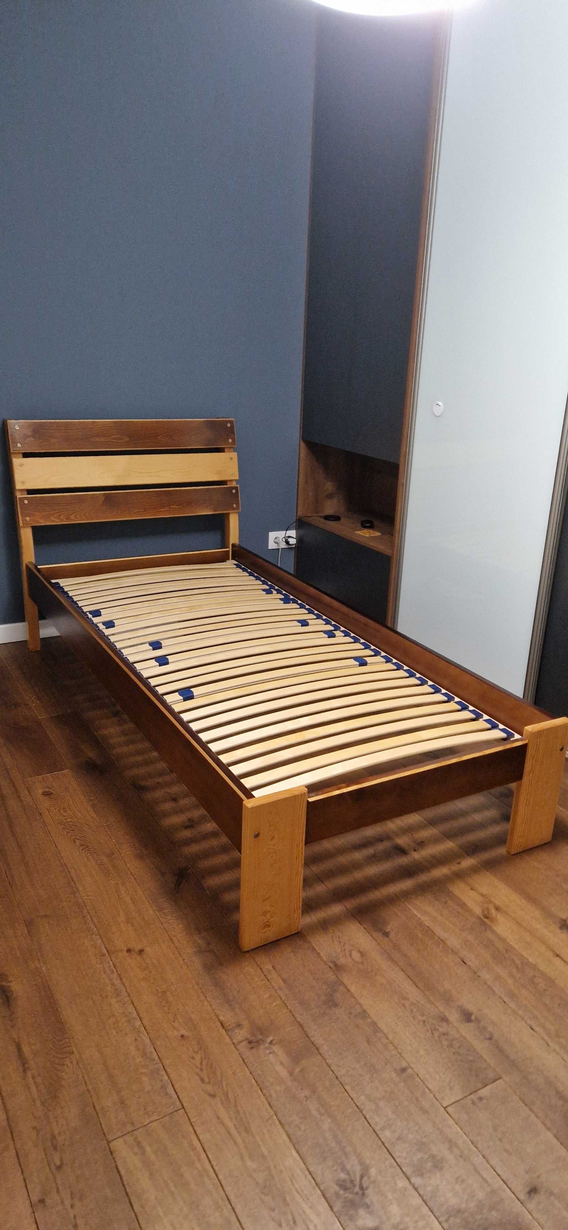 Łóżko drewniane ze stelażem 90x200