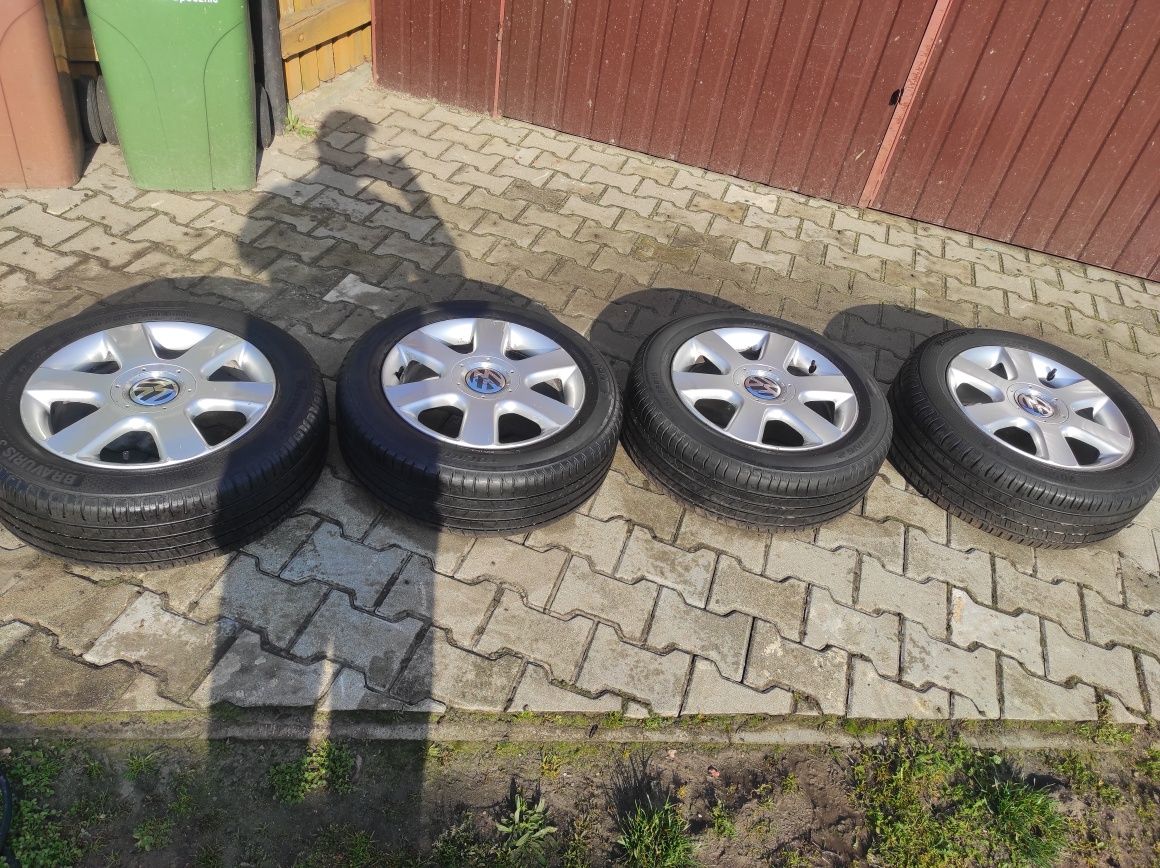 Letnie opony z alofelgami 205/16r