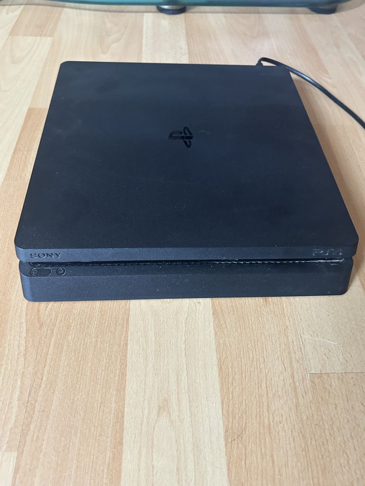 Ps4 slim stan idealny