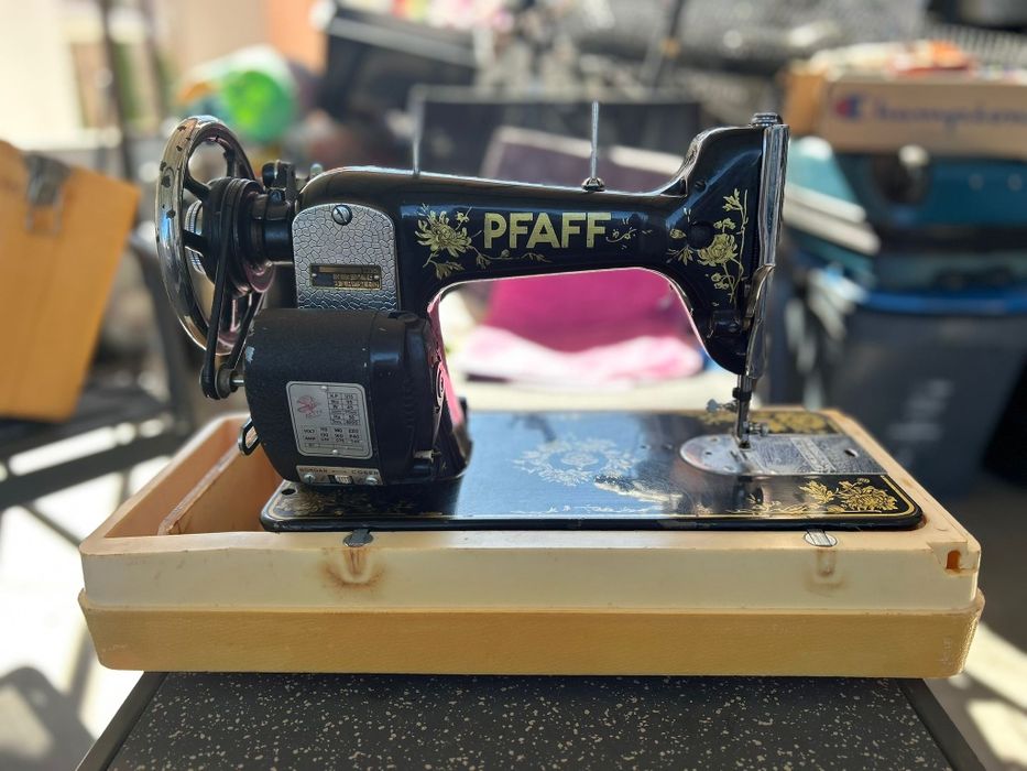 Máquina de Costura Antiga PFAFF 30 (anos 30)