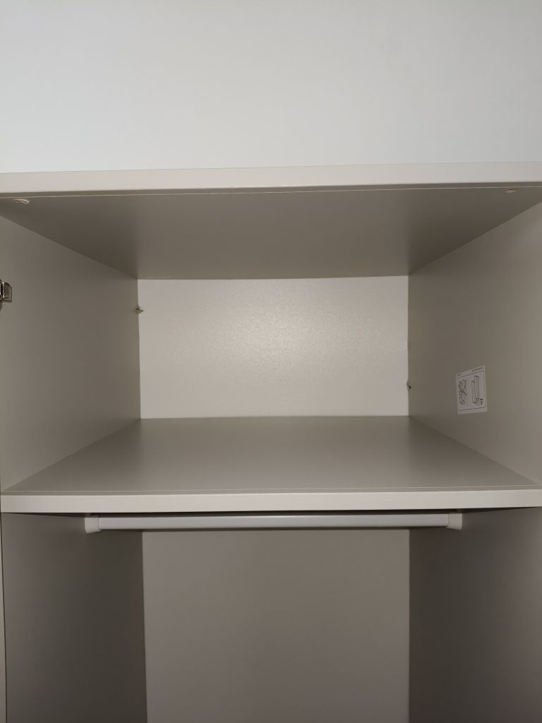 Dois roupeiros IKEA