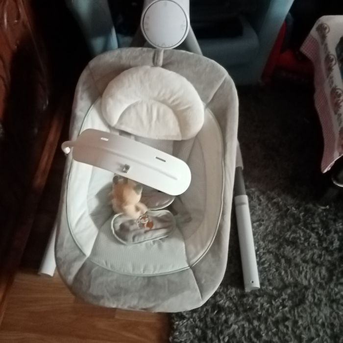 Espreguiçadeira elétrica para bebé