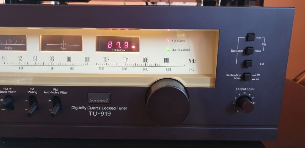 Tuner Sansui TU-919