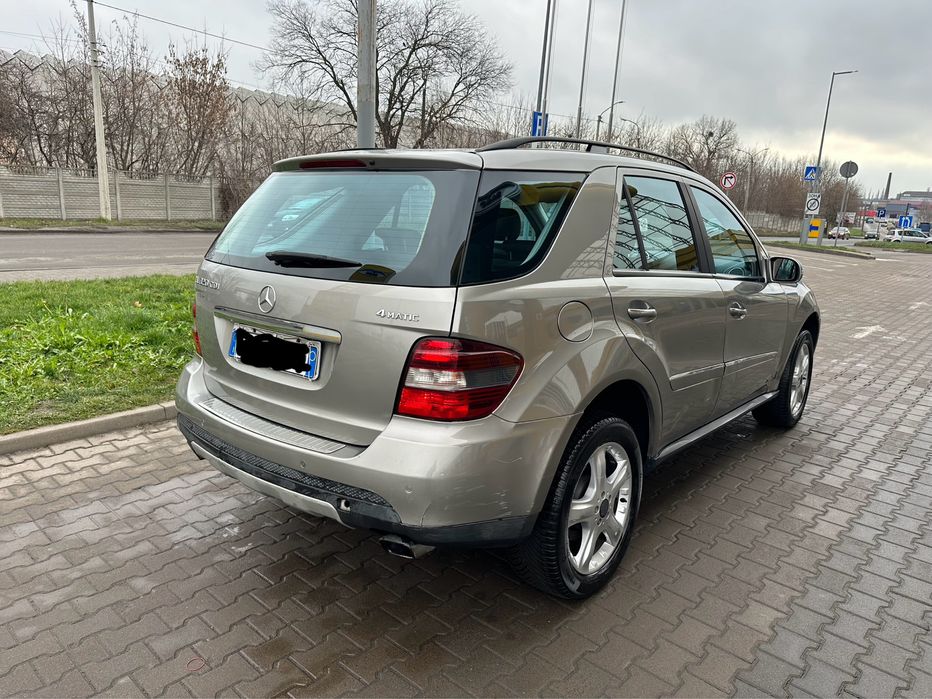 Автомобіль в доброму стані