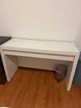 Secretaria ikea com cadeira incluída
