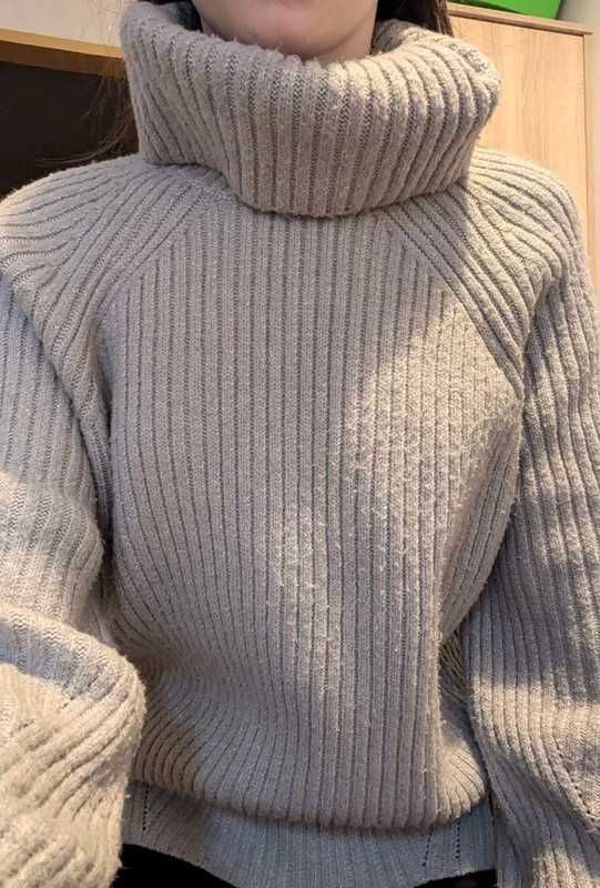 Sweter szary zimowy