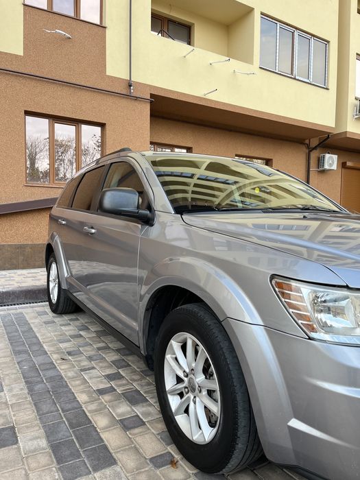 Dodge Journey 2017 — авто, створене для доріг та вражень.