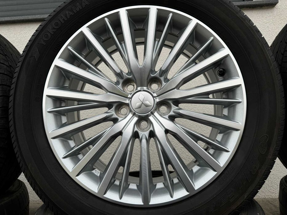 Lato R18 Mitsubishi Outlander,ASX,Eclipse Cross,IX35,Tucson,Sportage,