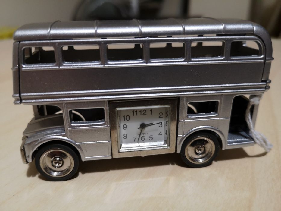 Relógios decorativos novos