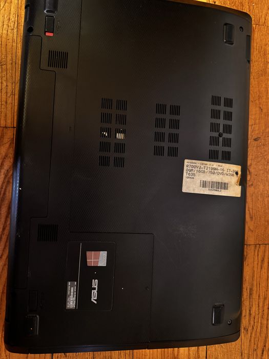 Asus i 7 dwa dyski i  jeden ssd
