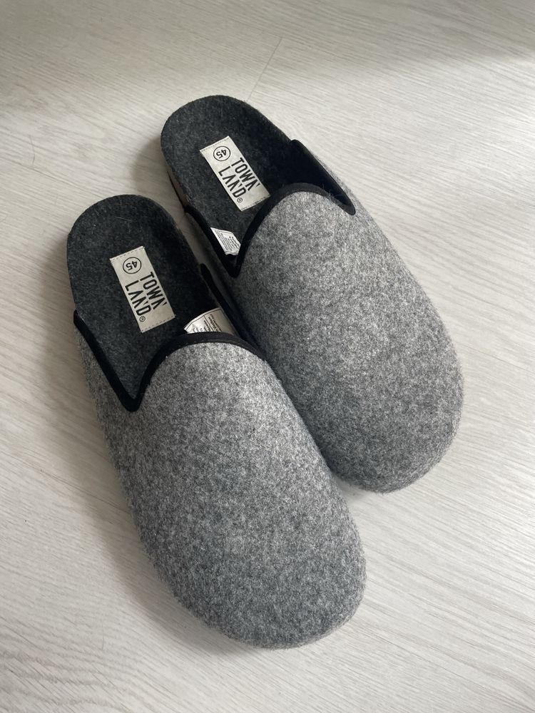 Nowe kapcie męskie,rozm.45
