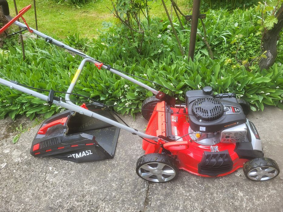 Niemal nowa kosiarka z napędem - silnik Loncin