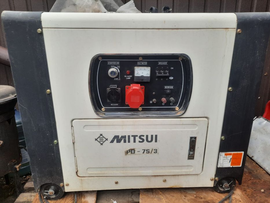 Продам генератор 3х фазний