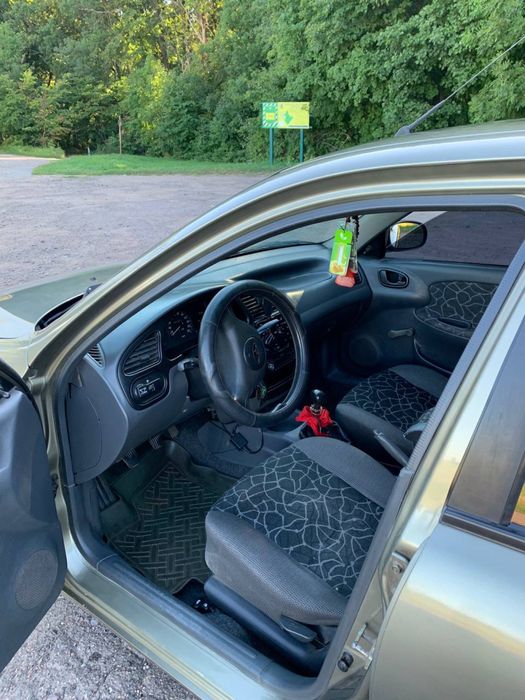 Продам чудове авто , сенс 1.3