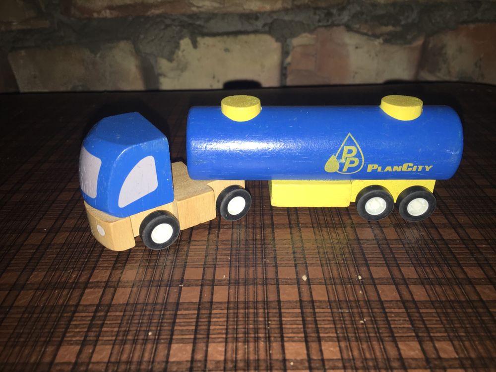 Drewniana ciuchcia z wagonikami | klocki + gratis