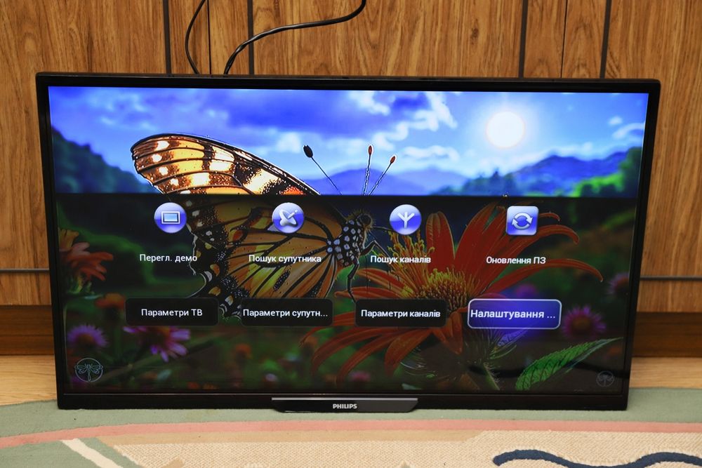 Philips  32 PFK4109/12   32 дюйма