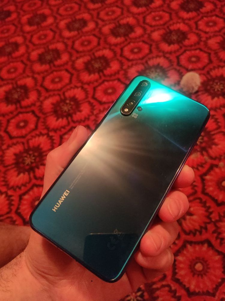 Продам Huawei nova 5T 6/128