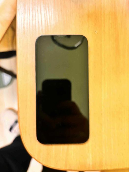 Iphone 14 uzywany uszkodzony