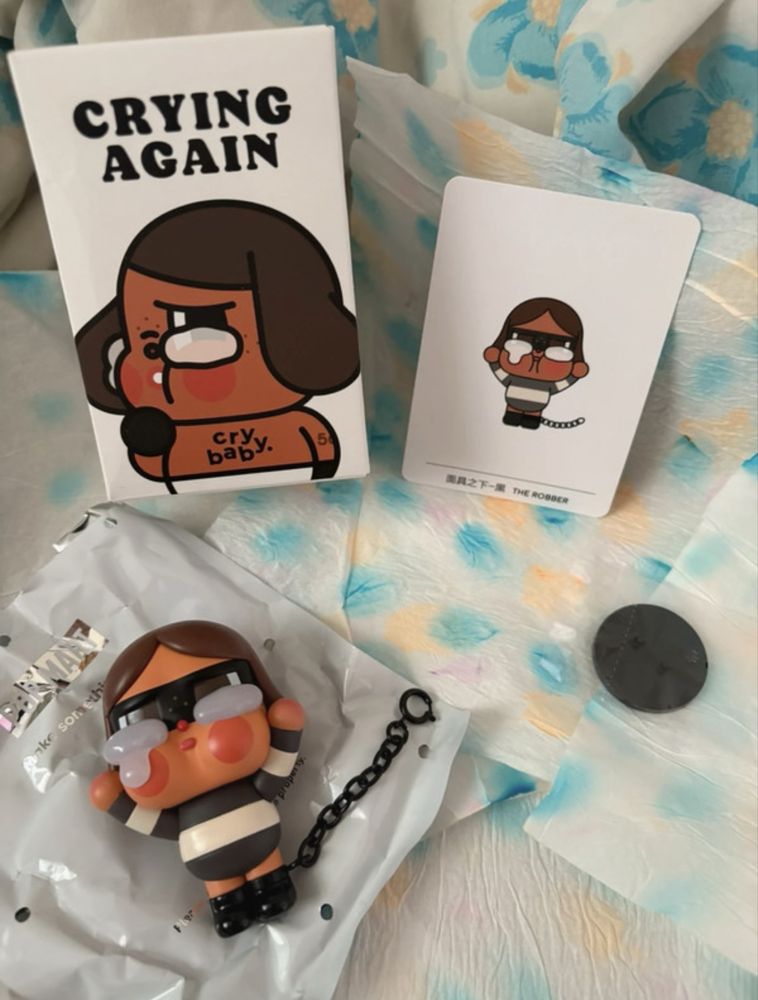 Cry baby blindbox crying baby robber popmart labubu
