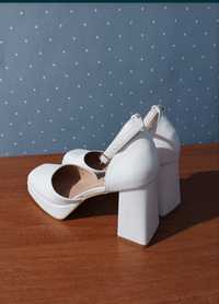 Женские туфли кожзам белые размер 40, стелька 25,5